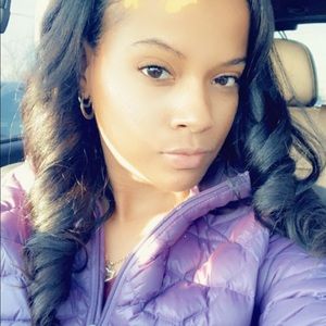 Meet your Posher, Whitney